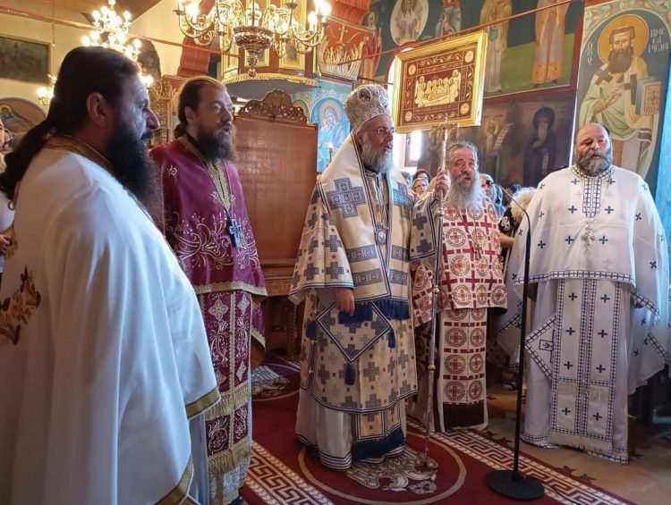 Πανηγύρισε και τίμησε την Προστάτιδα χωριού και κατοίκων η Αγία Κυριακή Τρικάλων