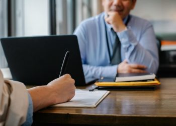 Από μηχανικός AI σε ψηφιακό σύμβουλο: μελλοντικές επαγγελματικές τάσεις στην Ελλάδα