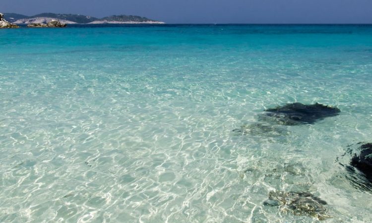 Βουτούμι: Η παραλία όνειρο στους Αντιπαξούς στη λίστα με τις καλύτερες του πλανήτη