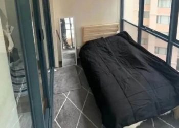 Η αγγελία που έχει κάνει το γύρο του διαδικτύου: Το εξωφρενικό ποσό που ζητάει ιδιοκτήτης για την ενοικίαση μπαλκονιού
