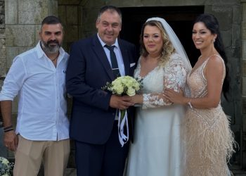 Παραδοσιακός γάμος στην καρδιά του Ασπροποτάμου για τον επιχειρηματία Διαμαντή Λιούτα και την Ιωάννα Μπαμπούκα