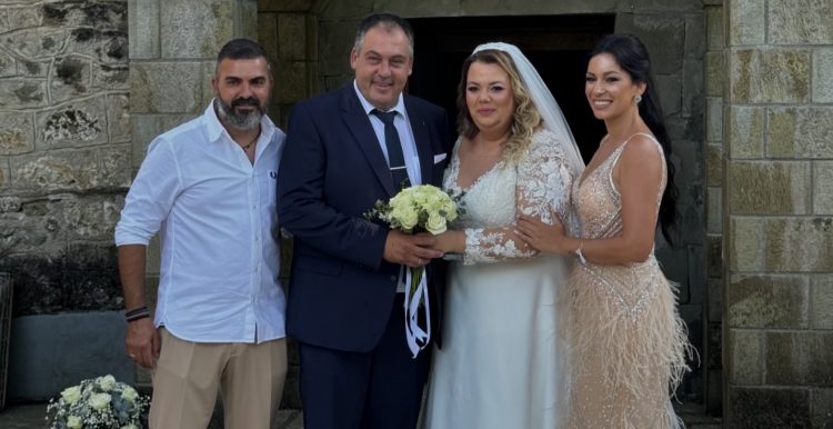 Παραδοσιακός γάμος στην καρδιά του Ασπροποτάμου για τον επιχειρηματία Διαμαντή Λιούτα και την Ιωάννα Μπαμπούκα