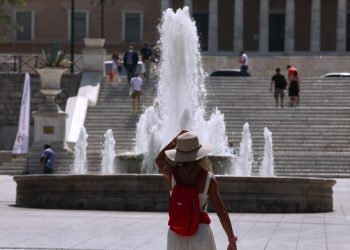 Καιρός: Έρχεται καύσωνας με 40άρια – Ενδείξεις για σοβαρή κακοκαιρία μέσα στον Αύγουστο
