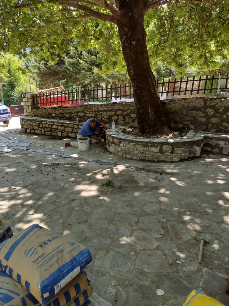 Συντηρεί και αποκαθιστά την πλατεία στον Αμάραντο ο Δήμος Μετεώρων