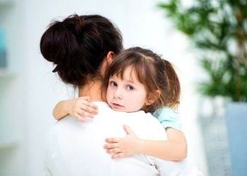Xαμογελαστή κατάθλιψη: Τα προειδοποιητικά σημάδια που δεν πρέπει να αγνοήσετε