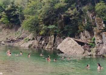 Τρίκαλα: Η άγνωστη παραλία σε υψόμετρο 1.000 μέτρων που «μαγεύει» το μυαλό