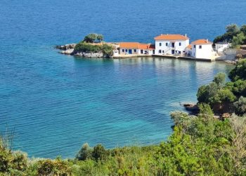 Παλαιό Τρίκερι: Ένα ελληνικό «διαμάντι» για μια αξέχαστη εβδομάδα διακοπών με… 300 ευρώ
