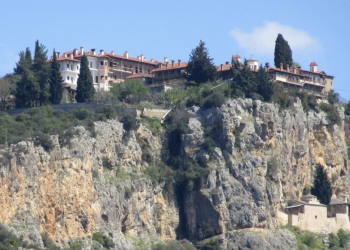 Δεκαπενταύγουστος στα Τρίκαλα | Τοπικές παραδόσεις και θρησκευτική κατάνυξη απ’ άκρη σε άκρη του Νομού | Δεκάδες χωριά πανηγυρίζουν