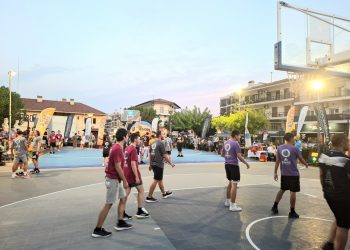 Συνεχίζεται για 2η ημερά η μεγάλη μπασκετική φιέστα το LOUX GNC 3on3 