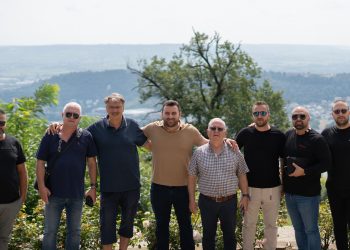 Δωρεά ενός πυροσβεστικού οχήματος από τον Δήμο του Kelsterbach στον Δήμο Μετεώρων