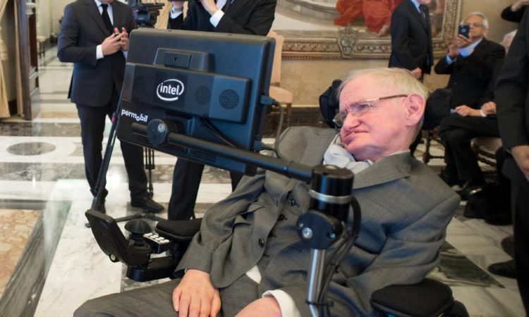 Τρομάζουν οι προειδοποιήσεις του Stephen Hawking για την τεχνητή νοημοσύνη