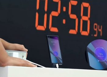 Είναι γεγονός: Πλήρης φόρτιση smartphone σε μόλις 4,5 λεπτά
