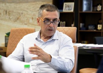 Συνάντηση  Κουρέτα με  κυβερνητικά στελέχη  στην Αθήνα  για  την πανώλη