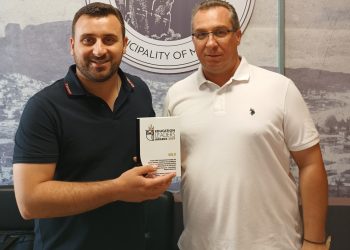 Συνάντηση του Λευτέρη Αβραμόπουλου με τον καθηγητή Μάριο Παπαευσταθίου