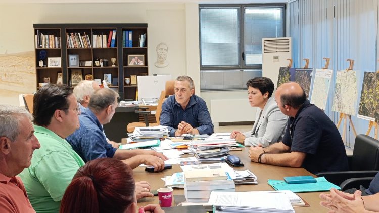 Επίσκεψη εκπροσώπων του Δ.Δ Λουτρού Ελασσόνας  στον Περιφερειάρχη Θεσσαλίας