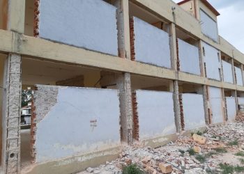 Τι θα γίνει με τα σοβαρά προβλήματα των σχολικών μονάδων της Φαρκαδόνας;