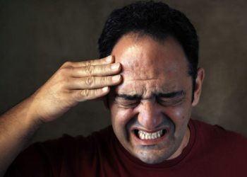Γλοιοβλάστωμα: Τα πρώτα σημάδια – Πιθανότητες αν βρεθεί νωρίς
