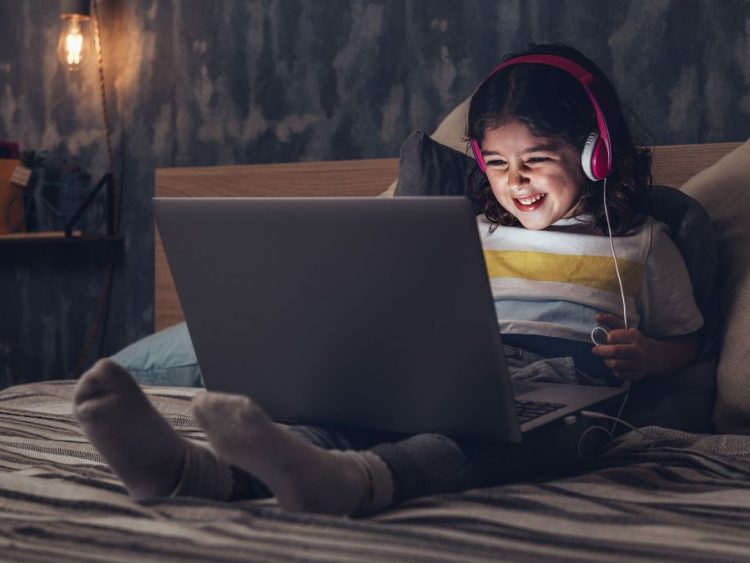 Πώς να βάλετε το παιδί σας για ύπνο: 10 tips