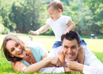 Πώς το «lazy parenting» ενθαρρύνει την ανεξαρτησία του παιδιού