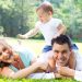 Πώς το «lazy parenting» ενθαρρύνει την ανεξαρτησία του παιδιού