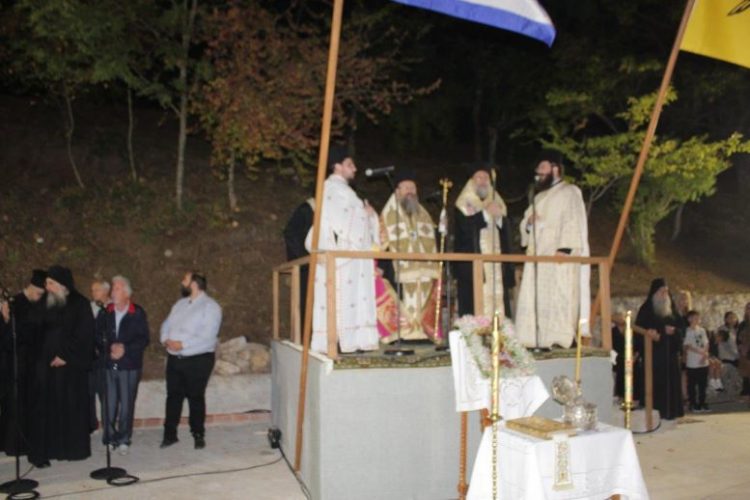 Μέγας Αρχιερατικός Εσπερινός στην Ιερά Μονή Αγίου Βησσαρίωνος (ΔΟΥΣΙΚΟΥ)