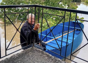 ΘΛΙΨΗ: Έφυγε από τη ζωή ο Κώστας Τασσιόπουλος, ο βαρκάρης που έσωσε συγχωριανούς του στην κακοκαιρία Daniel