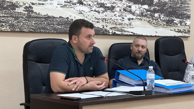 Τρεις νέες μελέτες για την επίλυση των ζητημάτων υδροδότησης του Ξηρόκαμπου, της Οξύνειας και της Σαρακήνας παρουσίασε ο Δήμαρχος Μετεώρων
