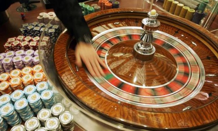 Άνδρας πήγε στην τράπεζα και ζήτησε δάνειο δύο εκατομμυρίων για να στοιχηματίσει στη ρουλέτα