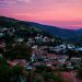 Το χωριό της Μαγνησίας με τις δίδυμες αντικριστές πλατείες