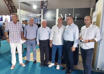 Ενδιαφέρον των επισκεπτών στο περίπτερο που φιλοξενείται το Μουσείο Τύπου της ΕΣΗΕΘΣΤΕ-Ε
