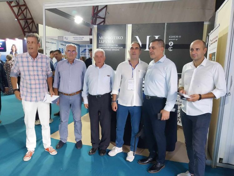 Ενδιαφέρον των επισκεπτών στο περίπτερο που φιλοξενείται το Μουσείο Τύπου της ΕΣΗΕΘΣΤΕ-Ε