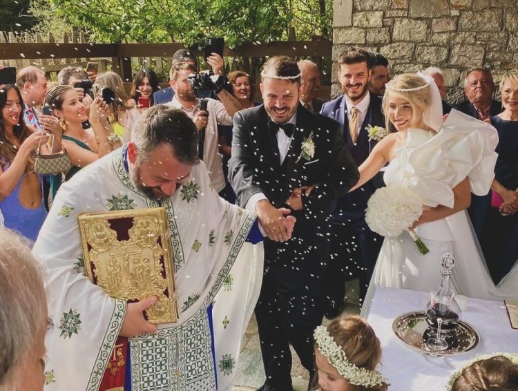 Ένας υπέροχος ρομαντικός γάμος στο Περτούλι… Ο γάμος του Παναγιώτη και της Εβελίνας