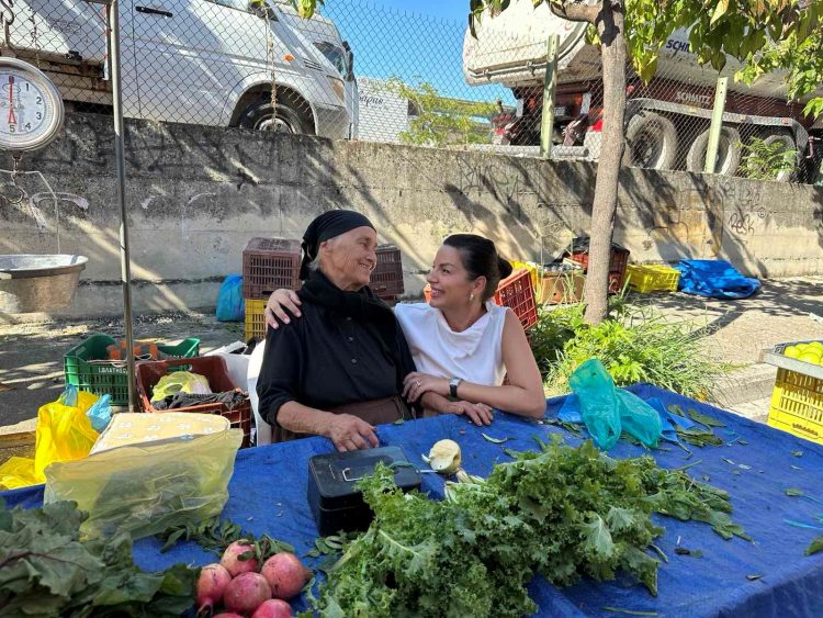 Η Μαρίνα Κοντοτόλη κοντά στους εργαζόμενους και στους πολίτες του Ν. Τρικάλων