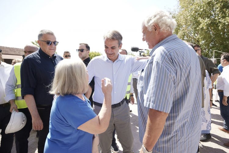 Φαρκαδόνα: Δέσμευση Μητσοτάκη για γρήγορη αποκατάσταση κι ανάπτυξη της περιοχής