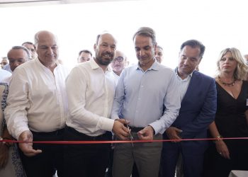 Κυριάκος Μητσοτάκης στην Καρδίτσα: Εγκαίνια Κέντρων Υγείας και δράσεις για την ανασυγκρότηση της περιοχής