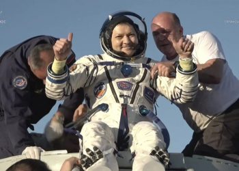 Τι κάνει στο ανθρώπινο σώμα η παραμονή για περισσότερο από ένα χρόνο στο διάστημα;