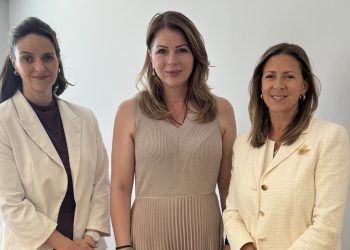 Συνάντηση της υφυπουργού Κατερίνας Παπακώστα με την Πρέσβη του Καναδά  Jaqueline O’Neill 