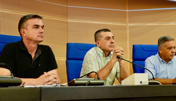 Ενιαίο μέτωπο για την προστασία της θεσσαλικής γης από τα φωτοβολταϊκά ζήτησε ο Περιφερειάρχης Δημήτρης Κουρέτας