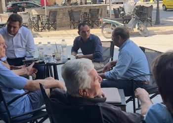 Στη Φαρκαδόνα ο Κώστας Σκρέκας στηρίζοντας τις δράσεις για  την ανασυγκρότηση της περιοχής