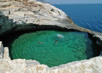 Θάσος: Μαγικές παραλίες και καταπράσινα τοπία – Ένα νησί ακόμη και για τον Σεπτέμβριο