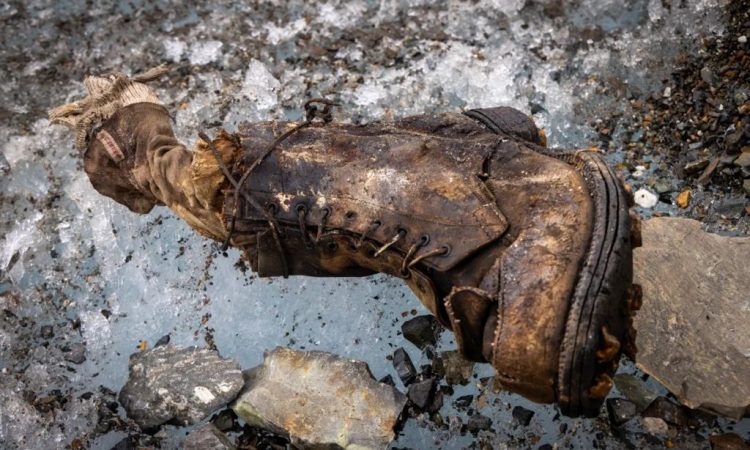 Φως σε μυστήριο 100 ετών του Έβερεστ: Βρέθηκαν λείψανα του χαμένου ορειβάτη;