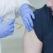 Γρίπη: Πόσο μας προστατεύει από τη σοβαρή νόσο το φετινό αντιγριπικό εμβόλιο