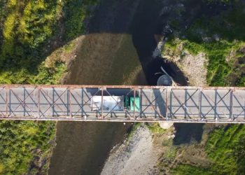 Σκάλα Λακωνίας: Η ιστορία της πιο επικίνδυνης γέφυρας στην Ελλάδα που «κόβει» την ανάσα