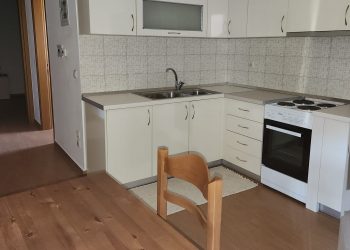ENOIKIAZETAI επιπλωμένο, διαμέρισμα ισογείου 70τμ κοντά στο Νοσοκομείο