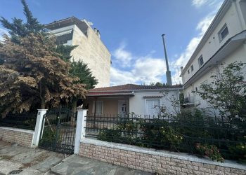 ΤΡΙΚΑΛΑ: Προς ΠΩΛΗΣΗ μονοκατοικία 128τμ σε οικόπεδο 357τμ, κοντά στο Γήπεδο