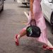 4 τρόποι να φορέσεις τώρα τα sneakers σου για να πάει καλά η εβδομάδα