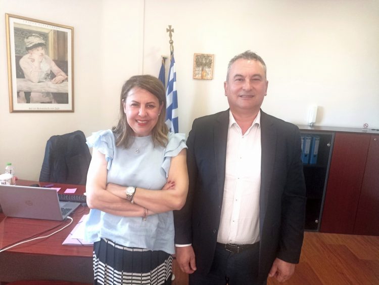 Συνάντηση Αντιπεριφερειάρχη Υγείας Βαγγ. Αποστόλου με την Υποδιοικήτρια της 5ης ΥΠΕ Μαρία Μήτσιου   