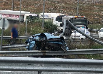 Τραγικό δυστύχημα με έναν νεκρό στην Τρικάλων Λαρίσης στην έξοδο του Πετρόπορου (ΦΩΤΟ)
