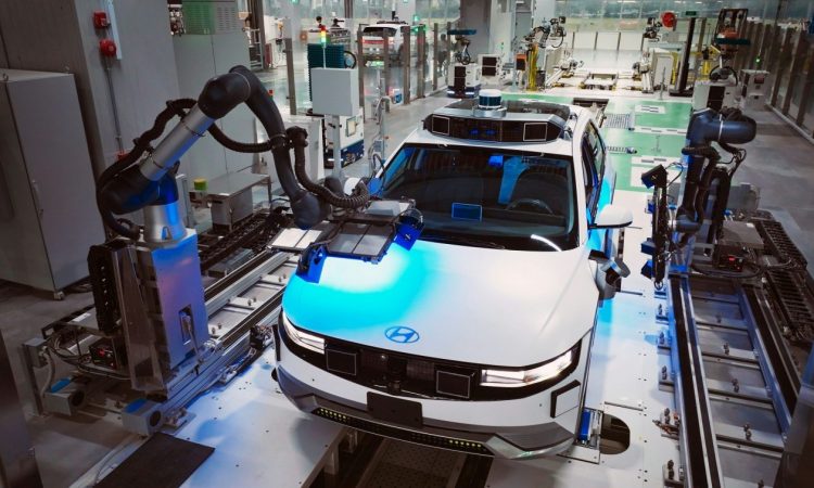 Robotaxi: Ταρίφα χωρίς ταξιτζή με την τελευταία λέξη της τεχνολογίας – Πότε βγαίνουν στους δρόμους