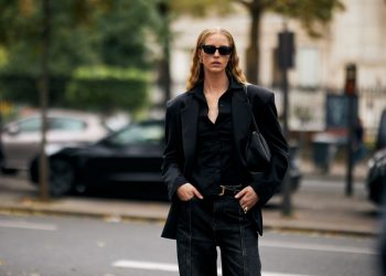 Βαρέθηκες τα denims; Τα trending παντελόνια του φθινοπώρου θα ανανεώσουν το στυλ σου